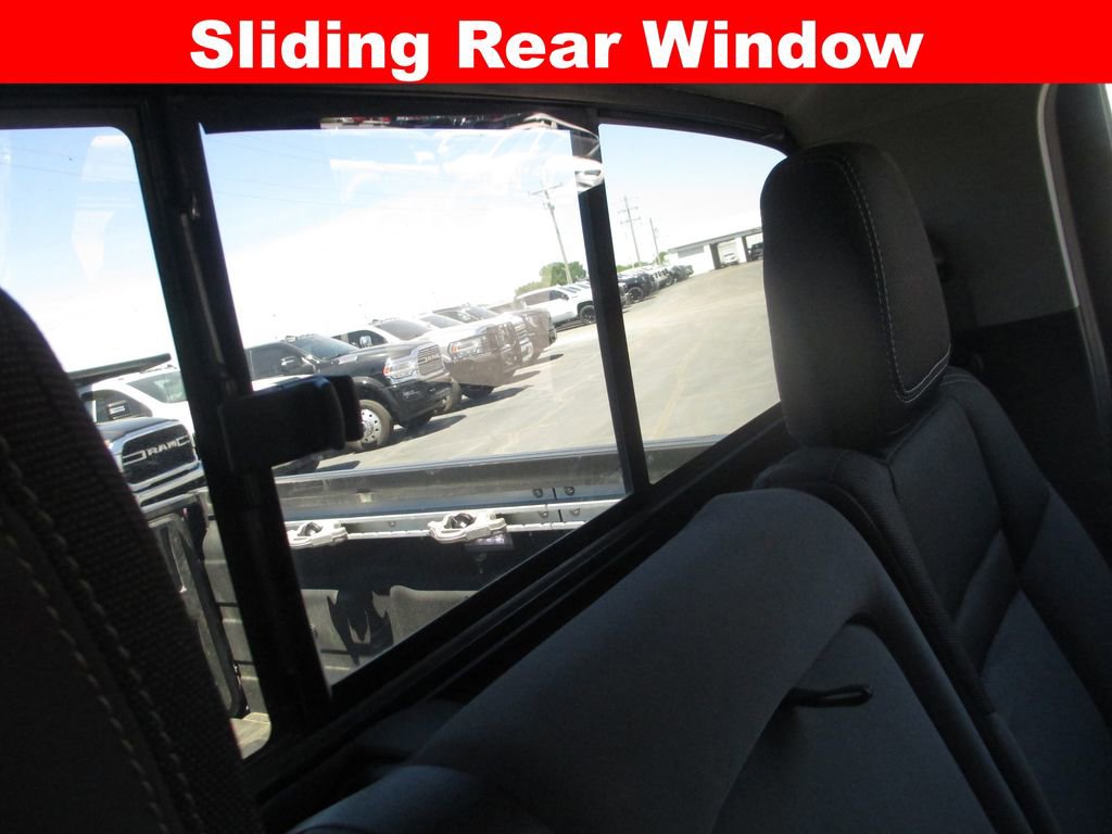 Used 2022 Nissan Frontier SV AWD/4WD image 22