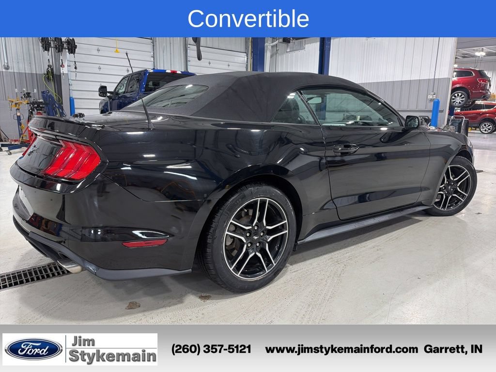 Used 2020 Ford Mustang Premium RWD image 7