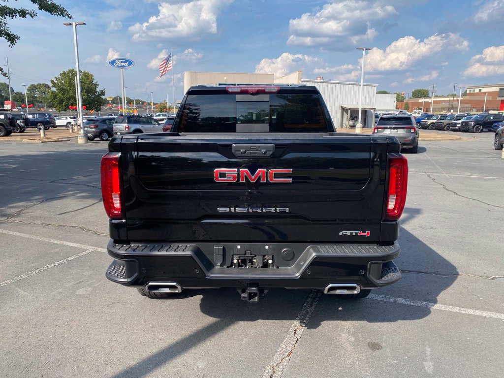 Used 2025 GMC Sierra 1500 AT4 w/ Technology Package AWD/4WD image 6