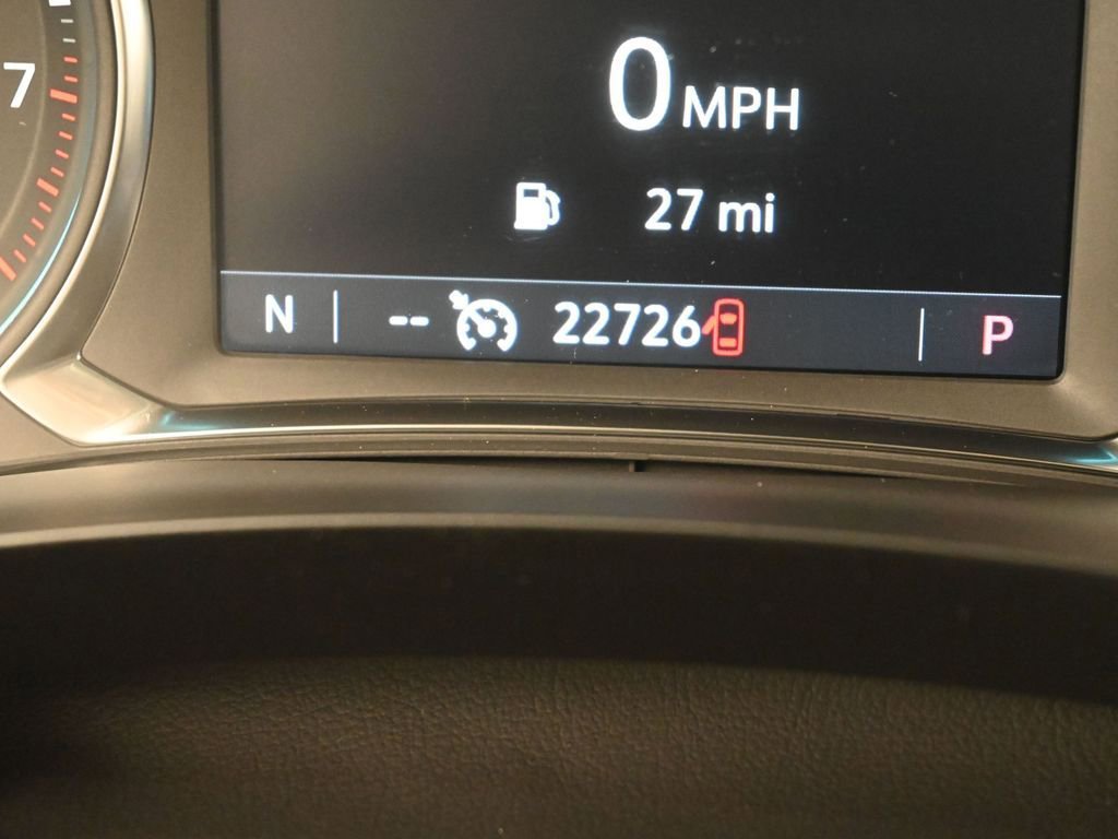 Used 2023 Chevrolet Traverse LT w/ Midnight/Sport Edition image 32