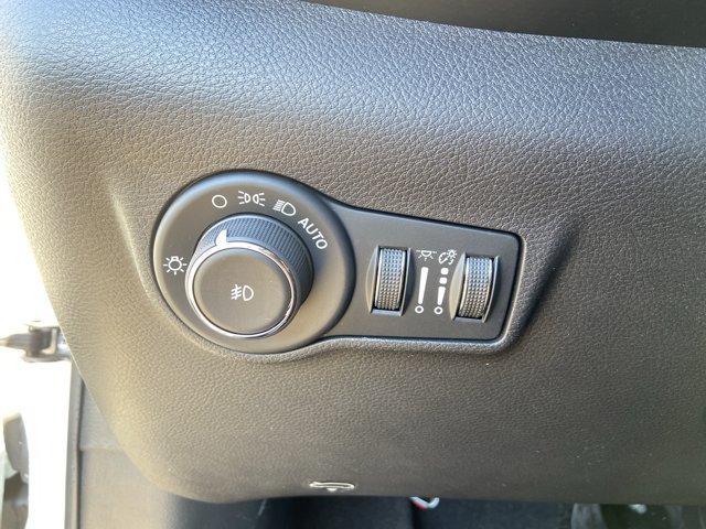 Used 2024 Jeep Compass Limited AWD/4WD image 43