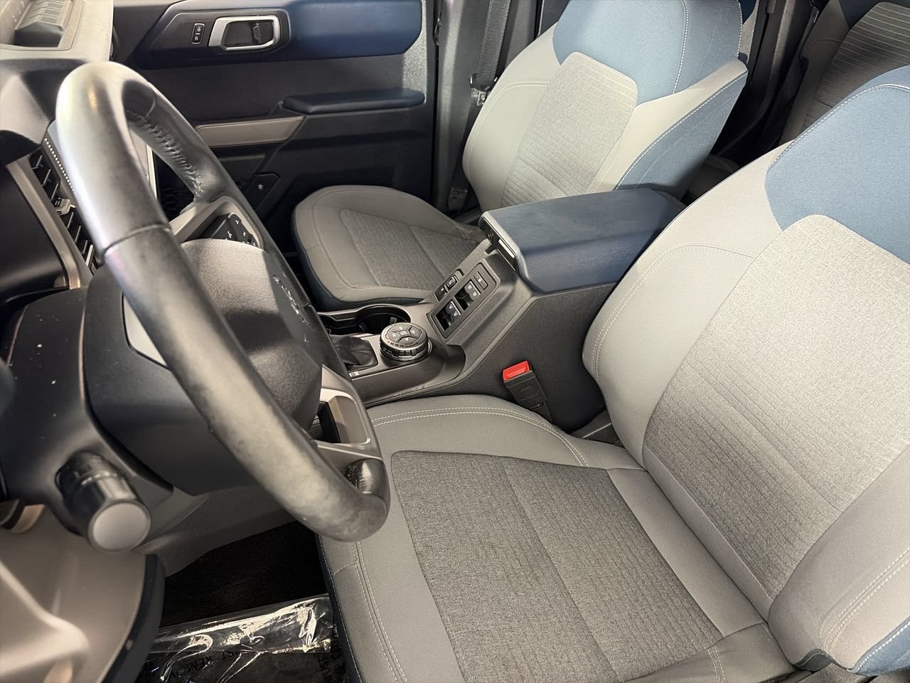 Used 2022 Ford Bronco Outer Banks AWD/4WD image 19