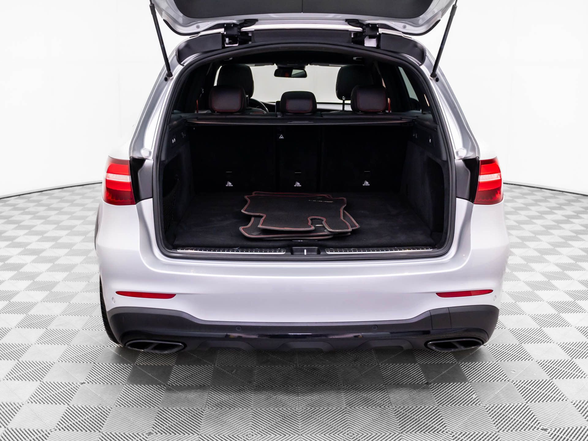 Certified 2018 Mercedes-Benz GLC 43 AMG 4MATIC image 31