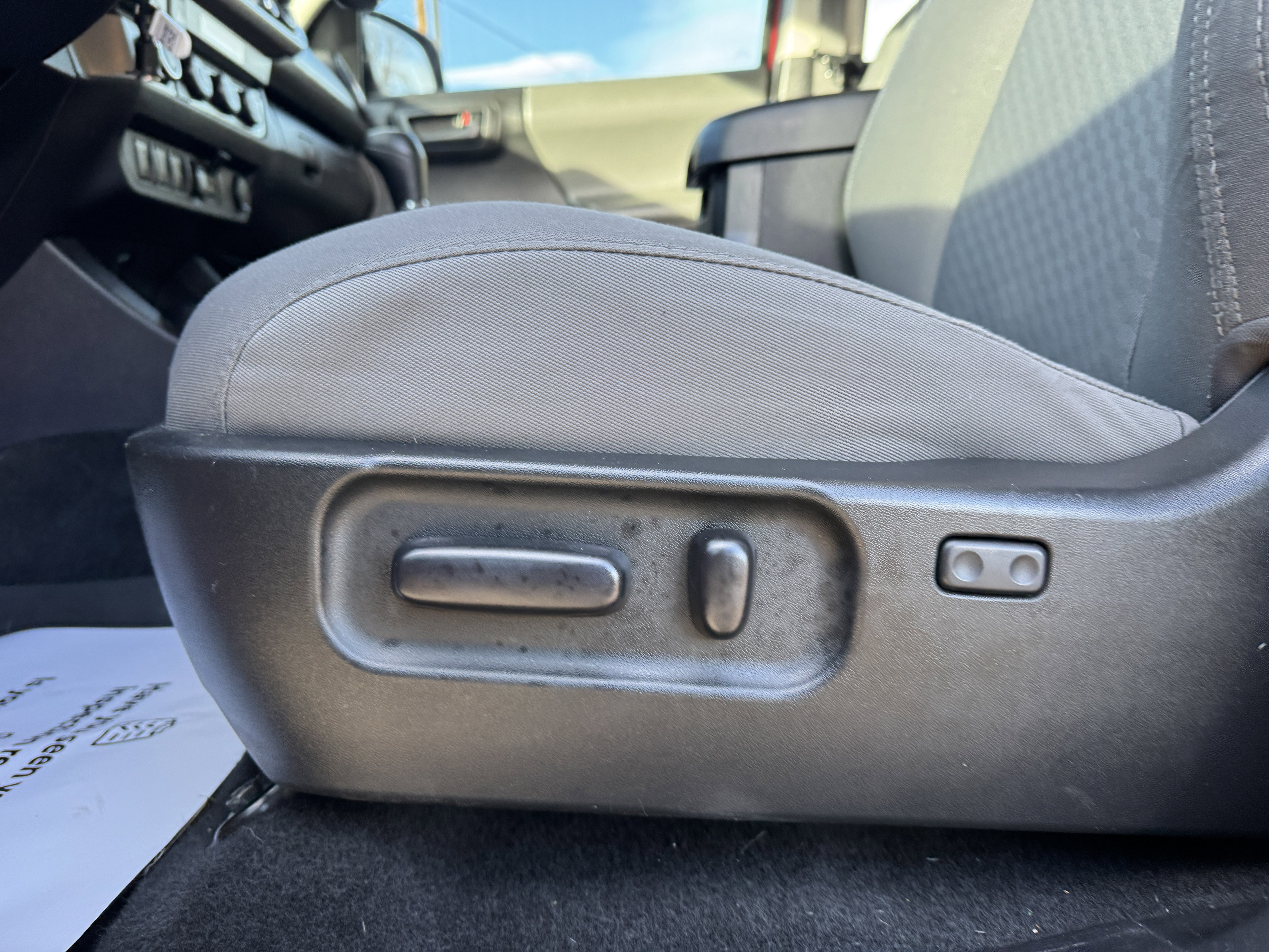 Used 2022 Toyota Tacoma SR5 image 11