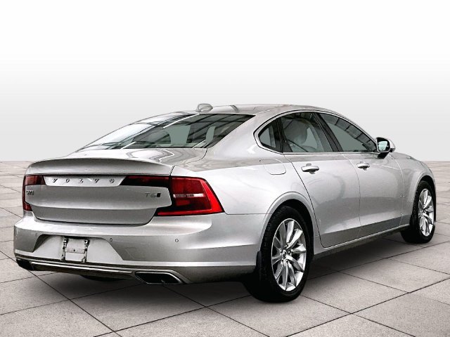 Used 2017 Volvo S90 T6 Momentum w/ Vision Package AWD/4WD image 11