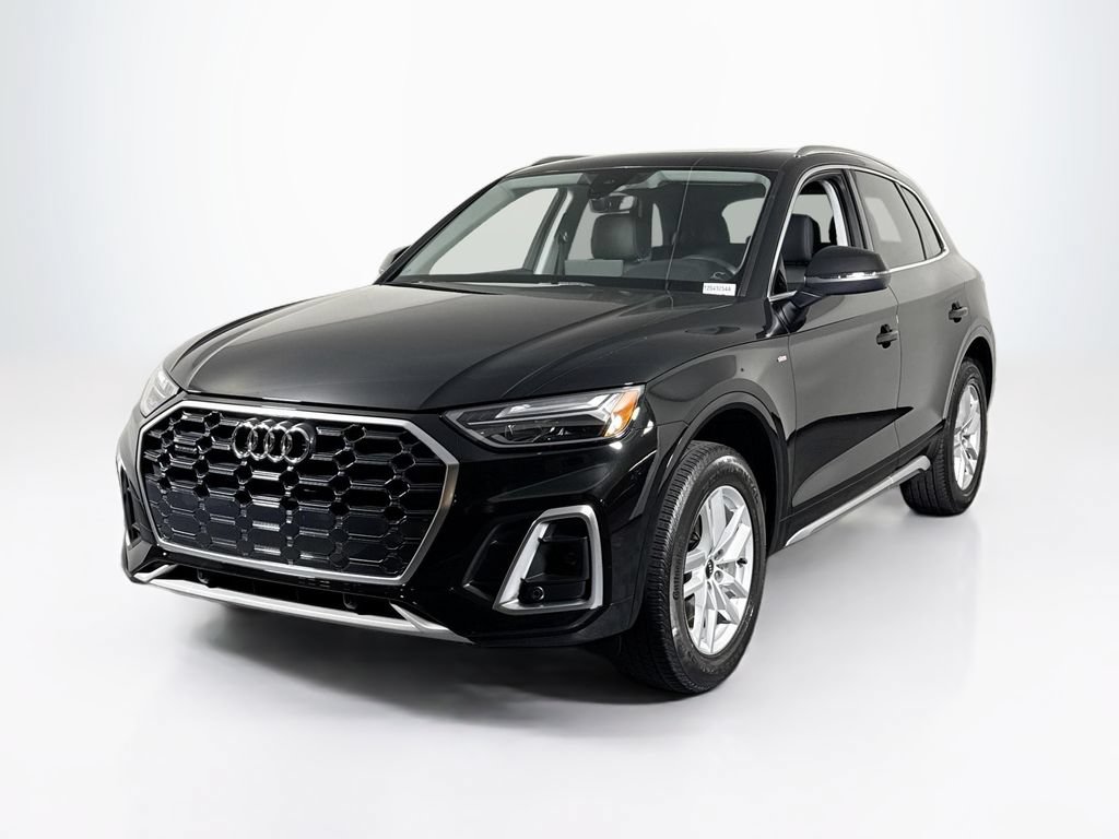 Used 2024 Audi Q5 2.0T Premium w/ Convenience Package AWD/4WD image 1