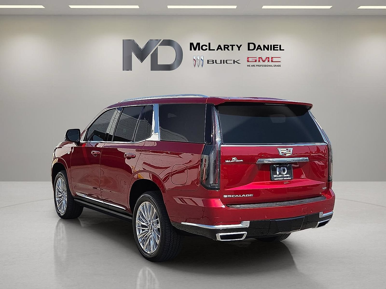 Certified 2025 Cadillac Escalade Premium Luxury w/ Touring Package AWD/4WD image 13