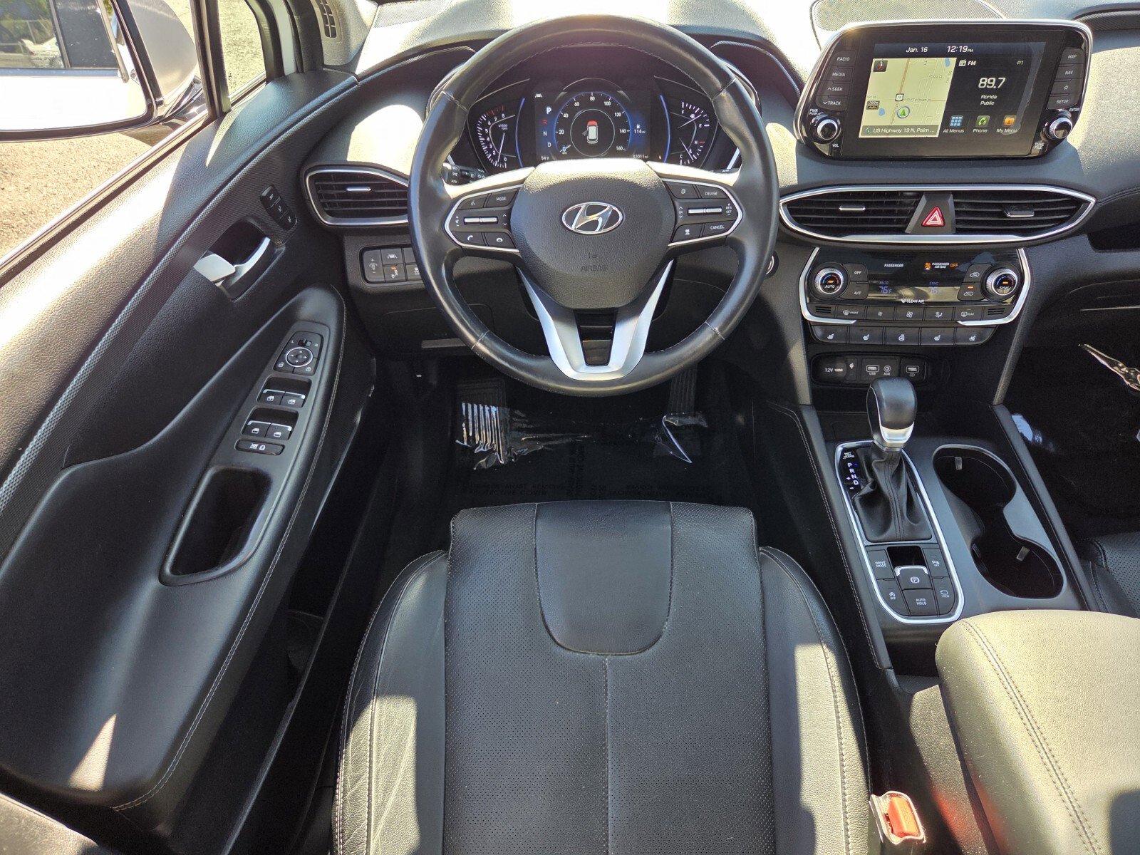 Used 2020 Hyundai Santa Fe Limited image 12