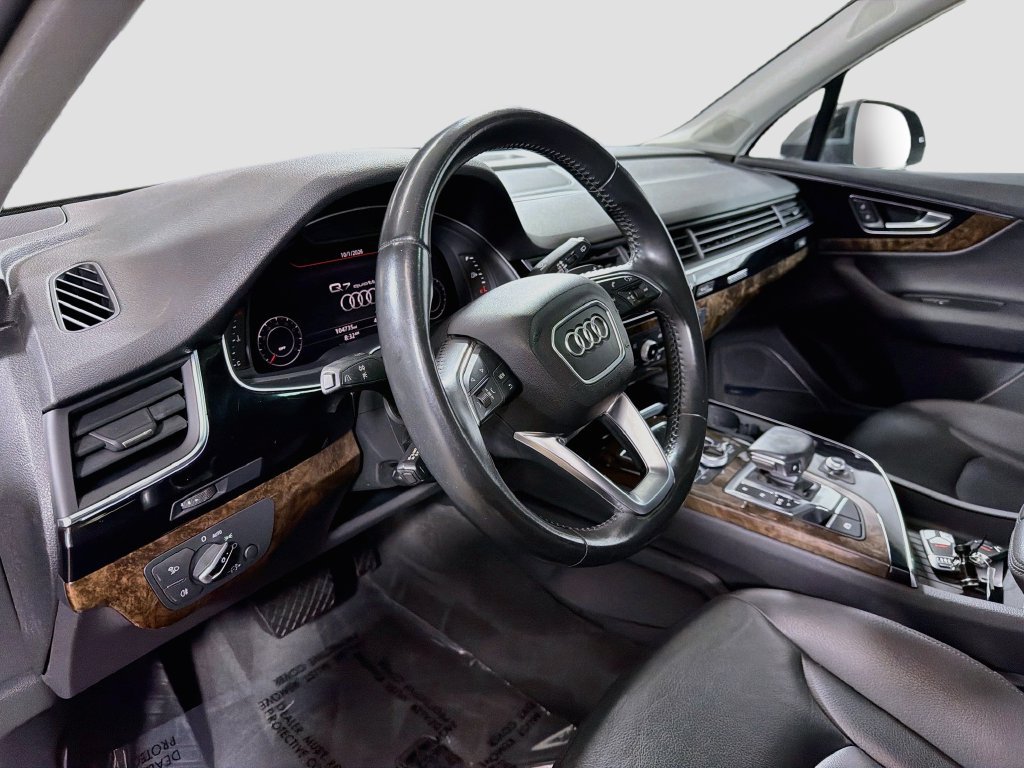 Used 2018 Audi Q7 3.0T Premium Plus w/ Premium Plus Package AWD/4WD image 11