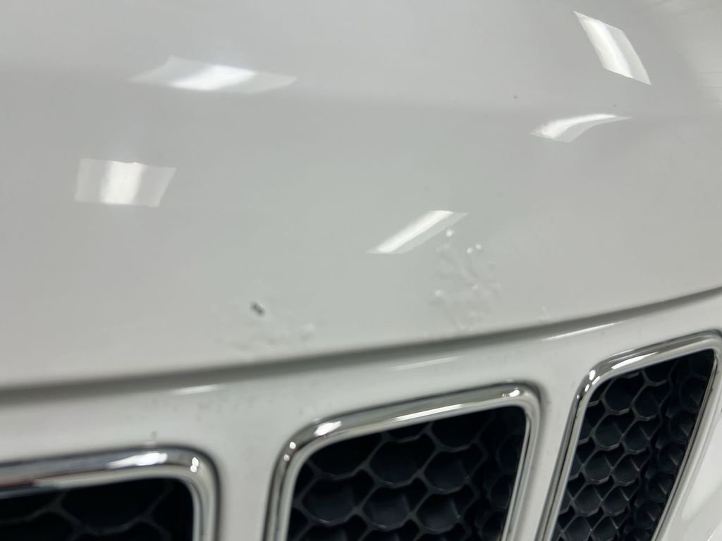 Used 2014 Jeep Grand Cherokee Overland w/ Advanced Technology Group image 31