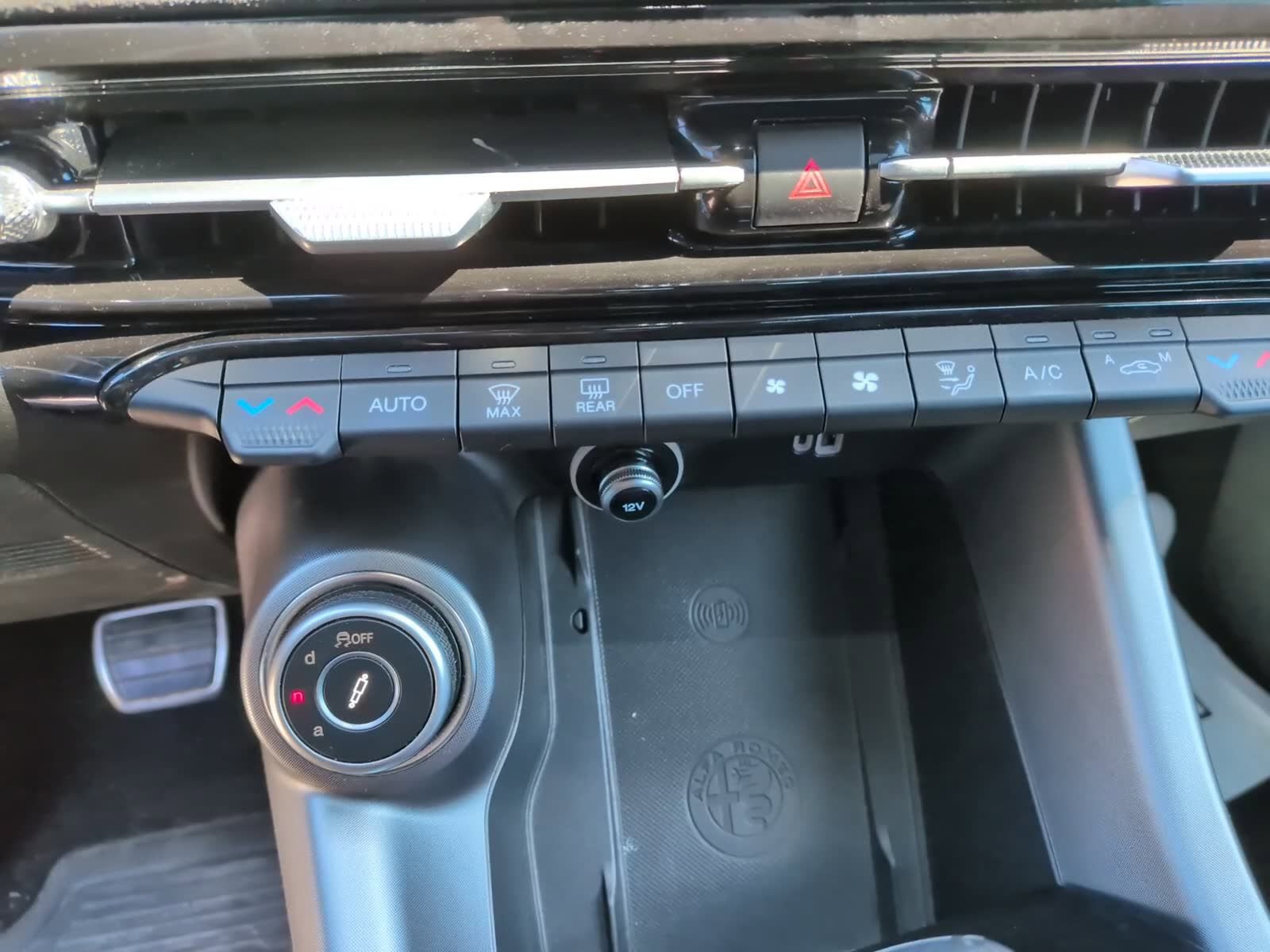 Used 2024 Alfa Romeo Tonale Veloce image 28