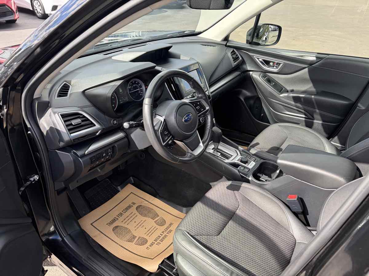 Used 2019 Subaru Forester Premium AWD/4WD image 9