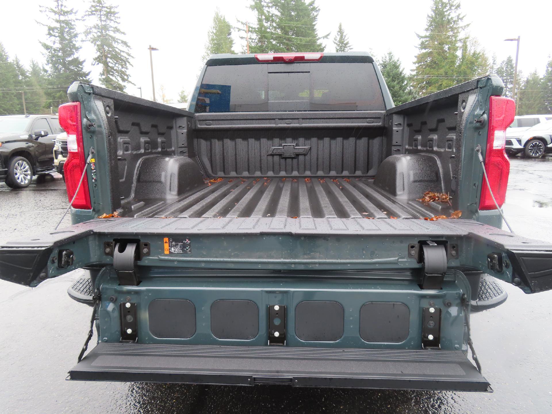 New 2026 Chevrolet Silverado 1500 ZR2 w/ Dark Appearance Package image 7