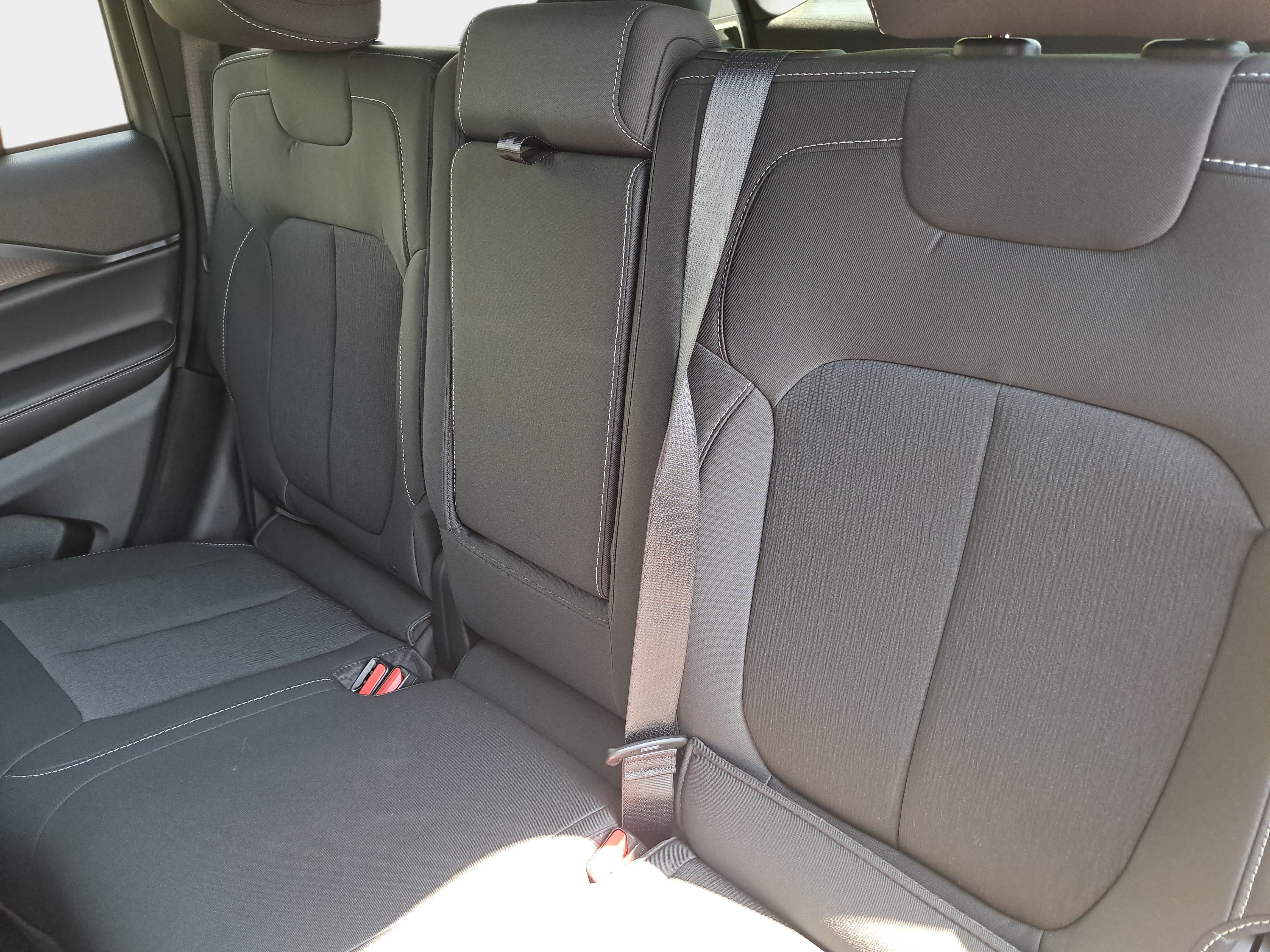 New 2026 Jeep Grand Cherokee Laredo AWD/4WD image 13