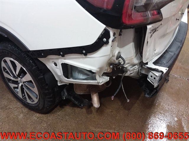 Used 2020 Subaru Outback Premium image 16
