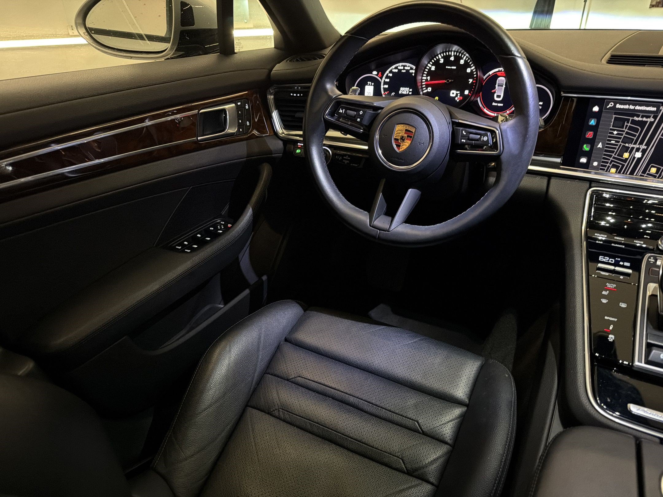 Used 2022 Porsche Panamera 4 AWD/4WD image 29