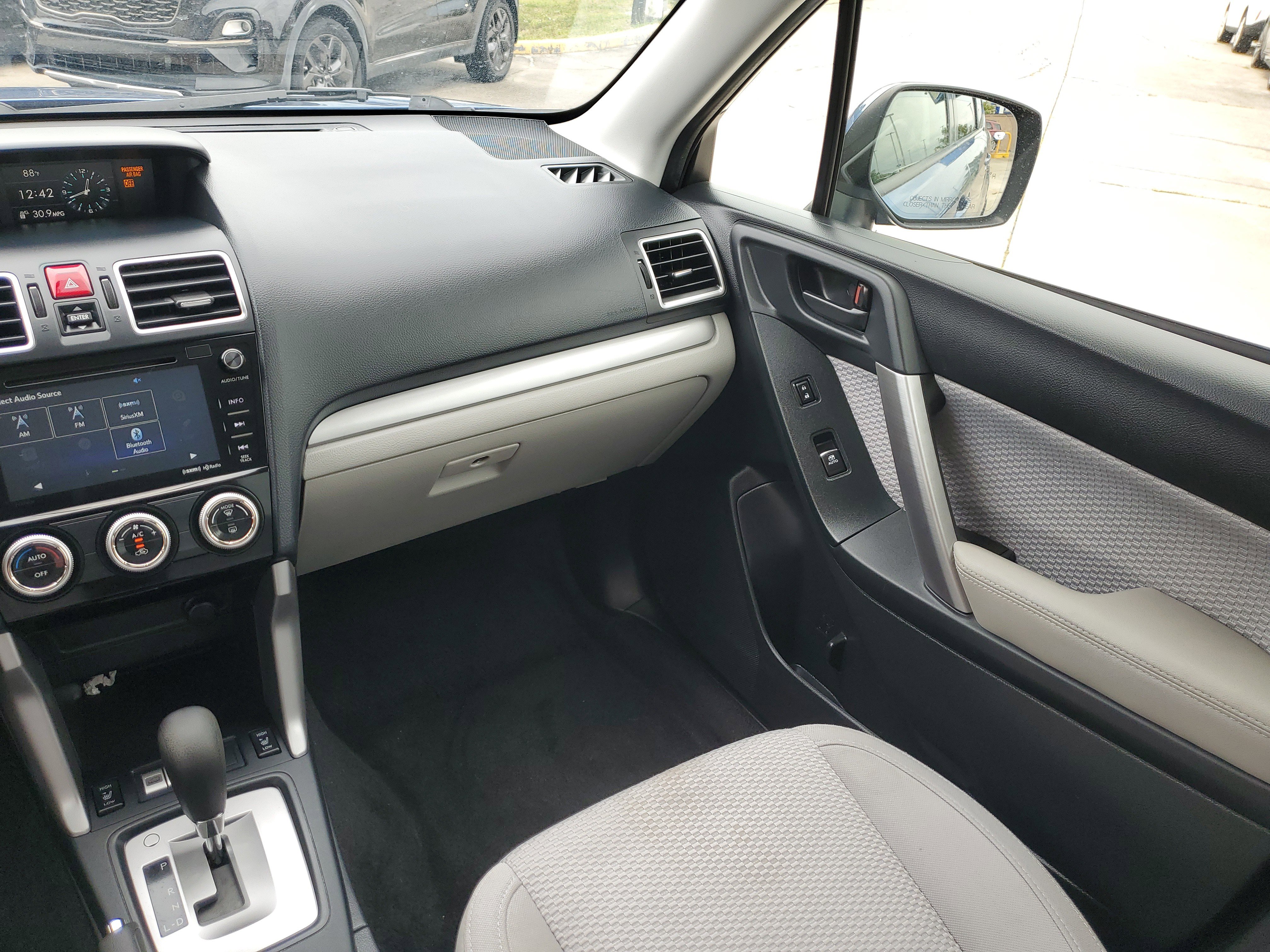 Used 2017 Subaru Forester 2.5i Premium AWD/4WD image 12