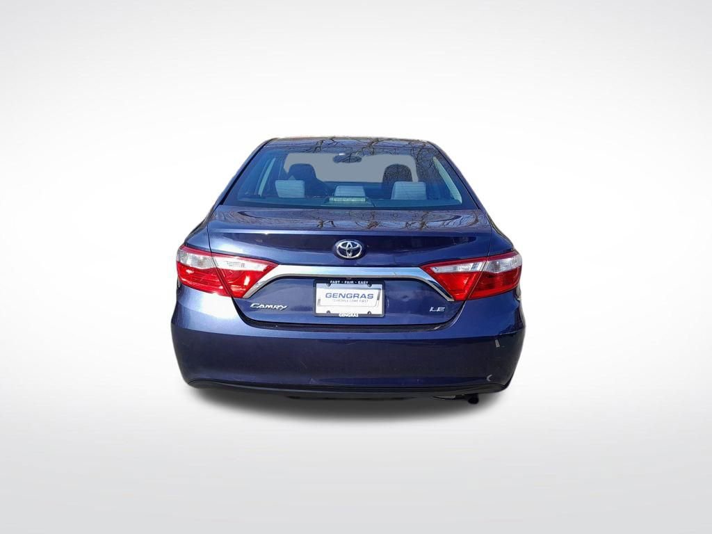 Used 2016 Toyota Camry LE image 7