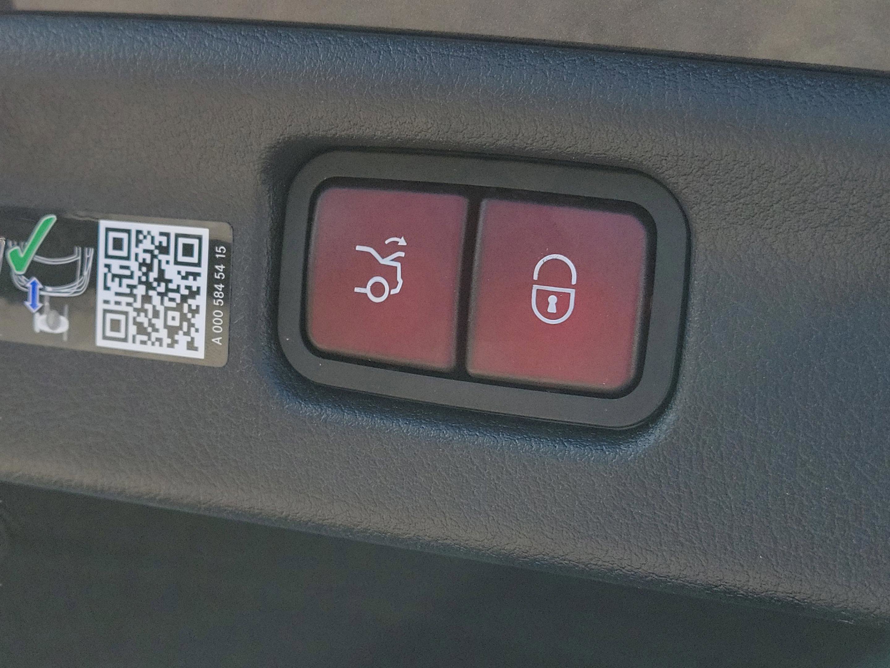 Certified 2026 Mercedes-Benz C 300 Sedan image 13