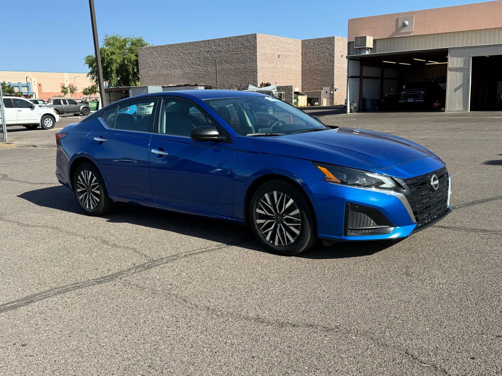 Certified 2025 Nissan Altima 2.5 SV FWD image 3