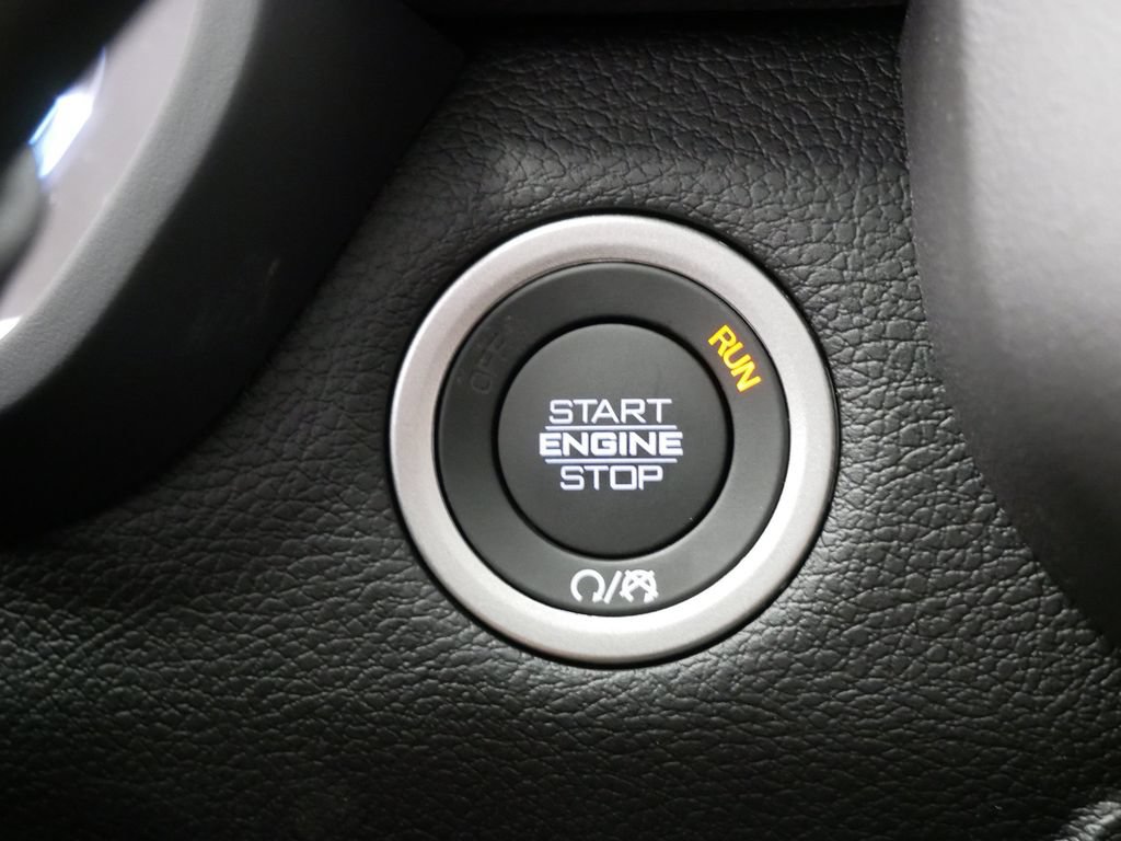 New 2026 RAM 3500 Laramie AWD/4WD image 29