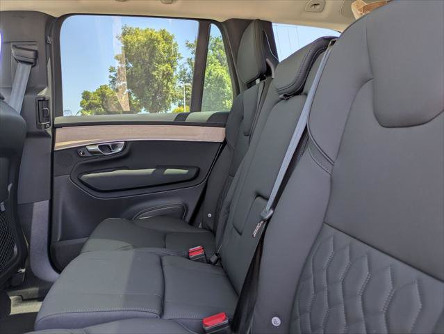 New 2026 Volvo XC90 T8 Plus w/ Protection Package AWD/4WD image 12