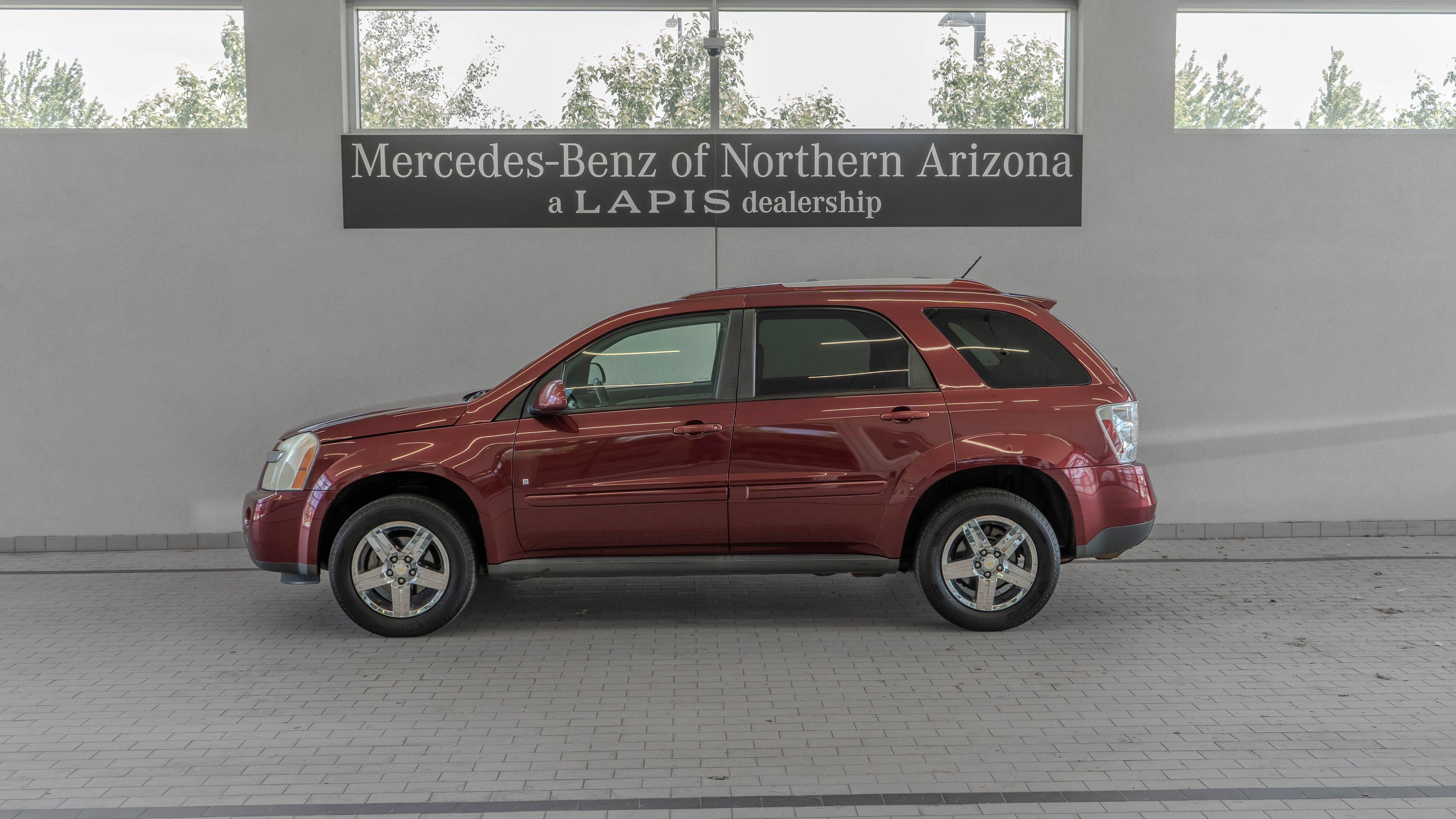 Used 2007 Chevrolet Equinox LT w/ LT Preferred Equipment Group AWD/4WD image 2