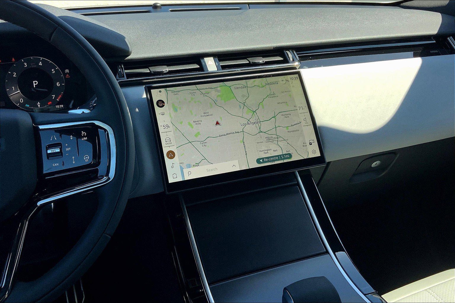 New 2026 Land Rover Range Rover Velar Dynamic SE image 7