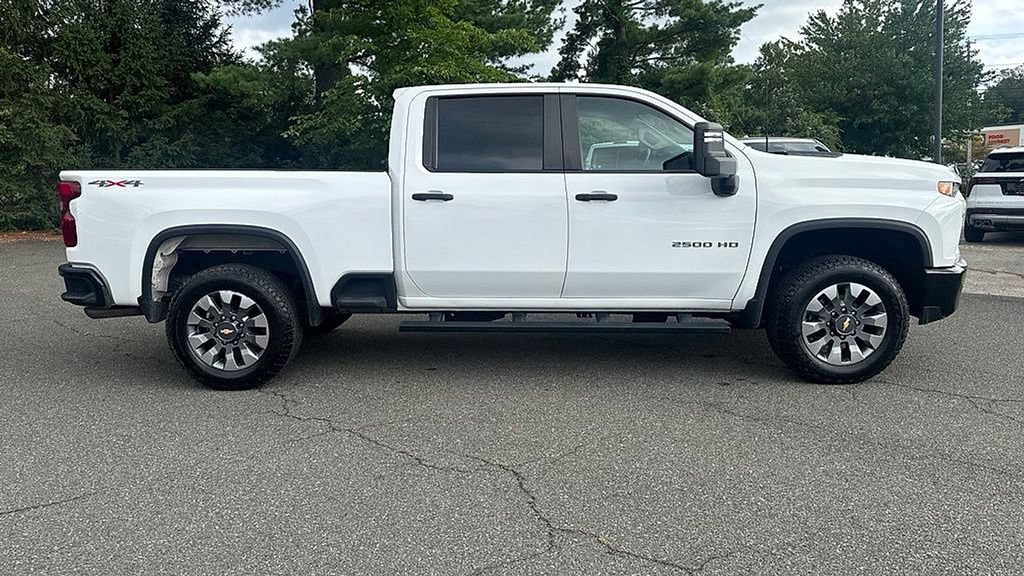 Used 2021 Chevrolet Silverado 2500 Custom w/ Custom Value Package AWD/4WD image 7