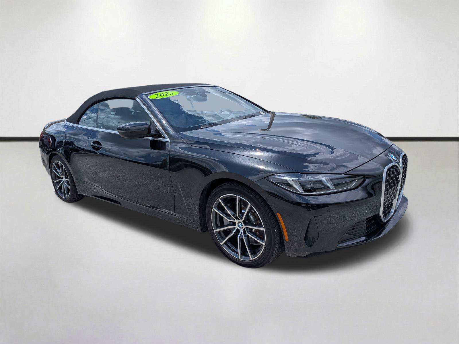 Used 2025 BMW 430i Convertible w/ Premium Package RWD image 1