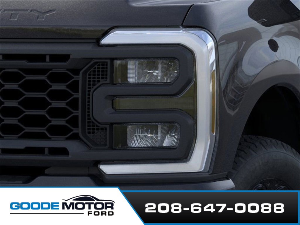 New 2025 Ford F250 XLT w/ Black Appearance Package image 21
