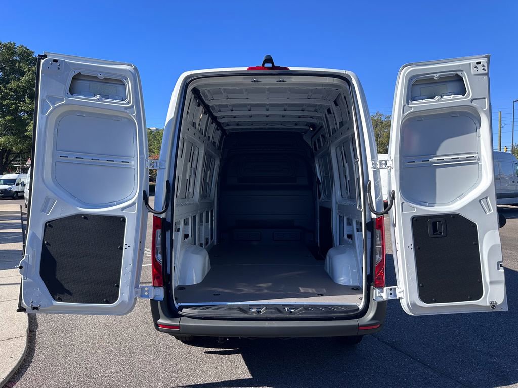 New 2026 Mercedes-Benz Sprinter 144 Cargo image 22