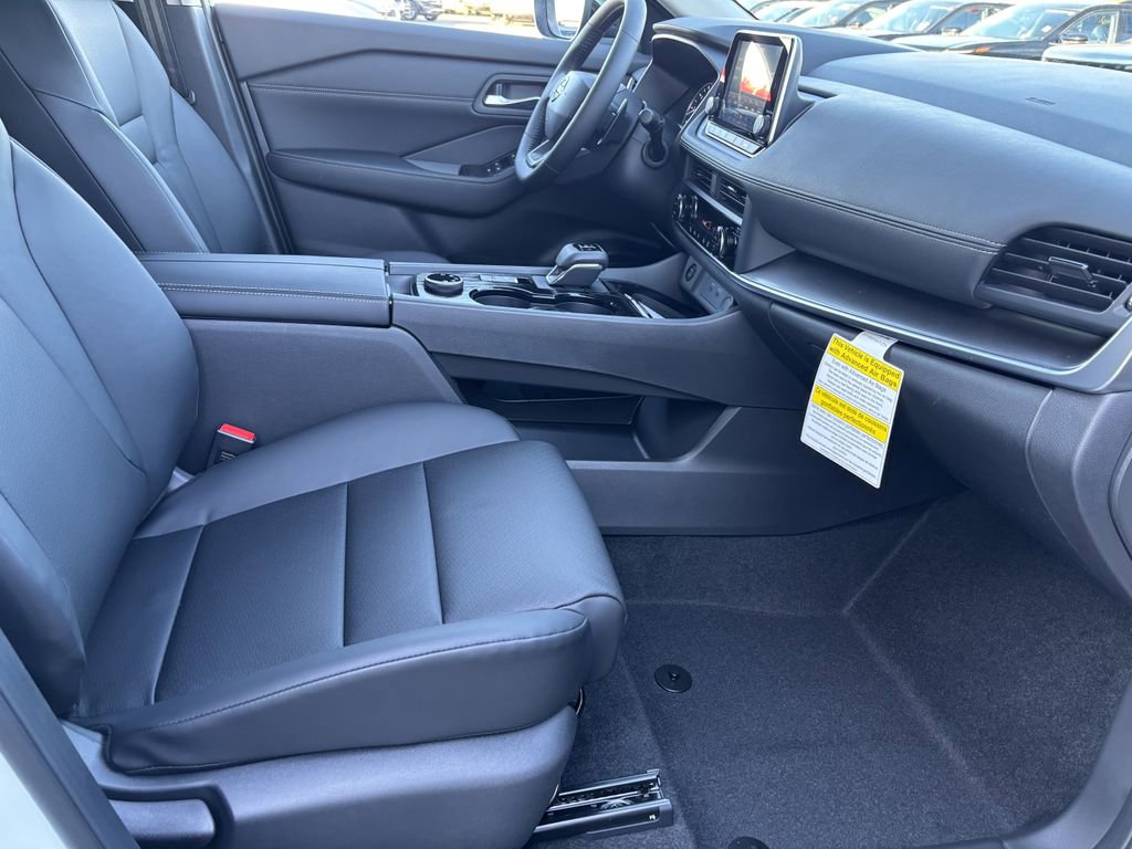 New 2026 Nissan Rogue SV image 31