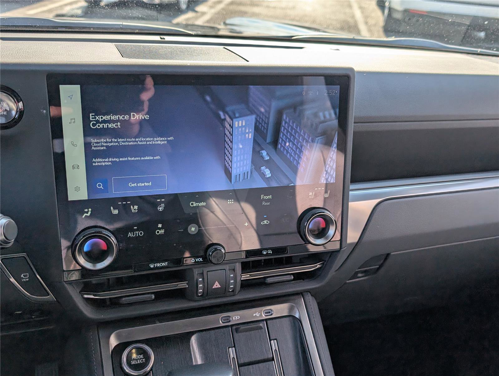 Used 2024 Lexus GX 550 w/ Accessory Package (Z1) image 31