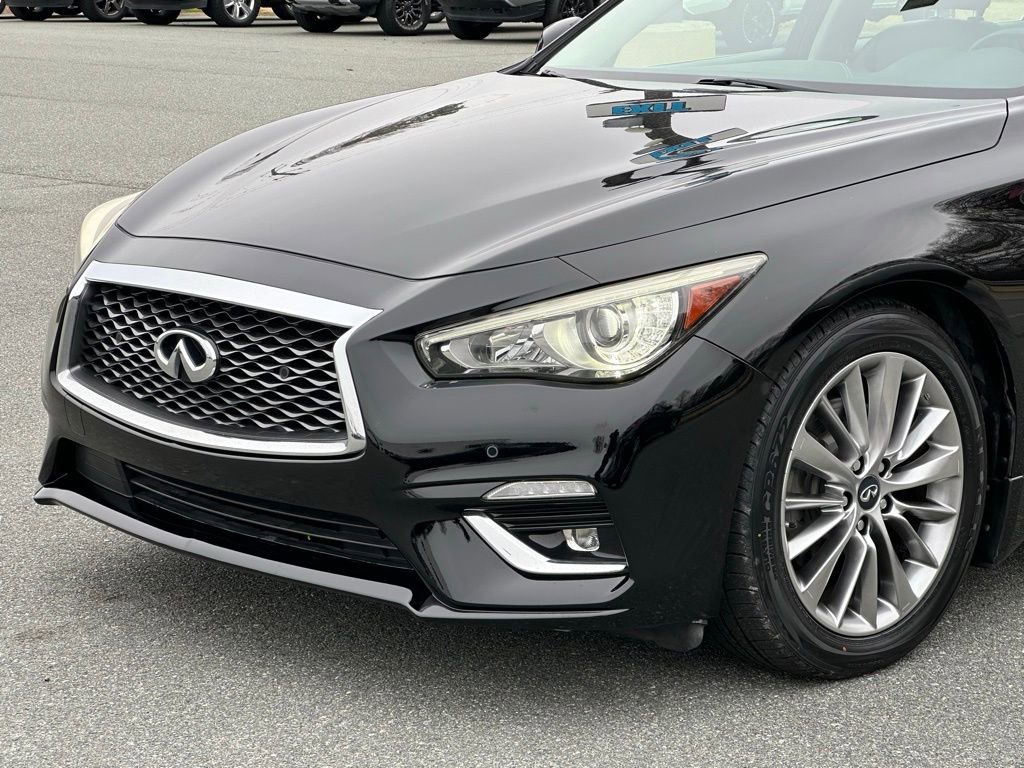 Used 2018 INFINITI Q50 Luxe w/ Essential Package (3.0T Luxe) image 43