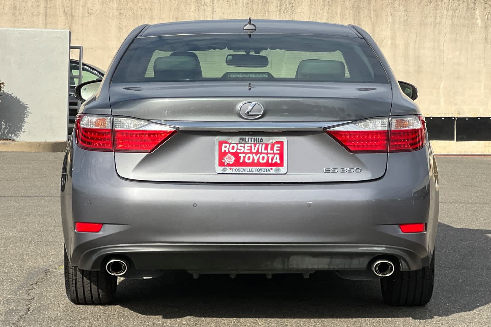 Used 2014 Lexus ES 350 w/ Luxury Package FWD image 8