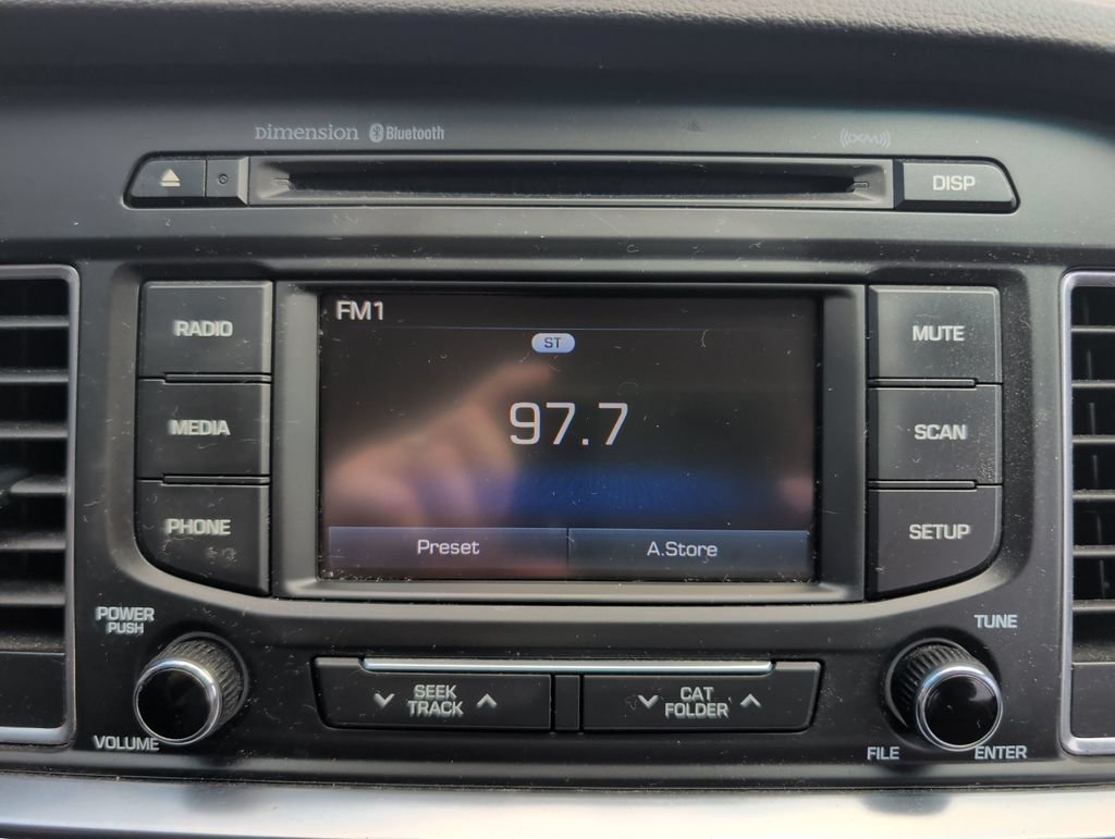 Used 2015 Hyundai Sonata Limited FWD image 13