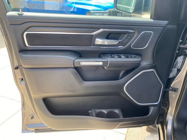 Used 2023 RAM 1500 Laramie AWD/4WD image 10