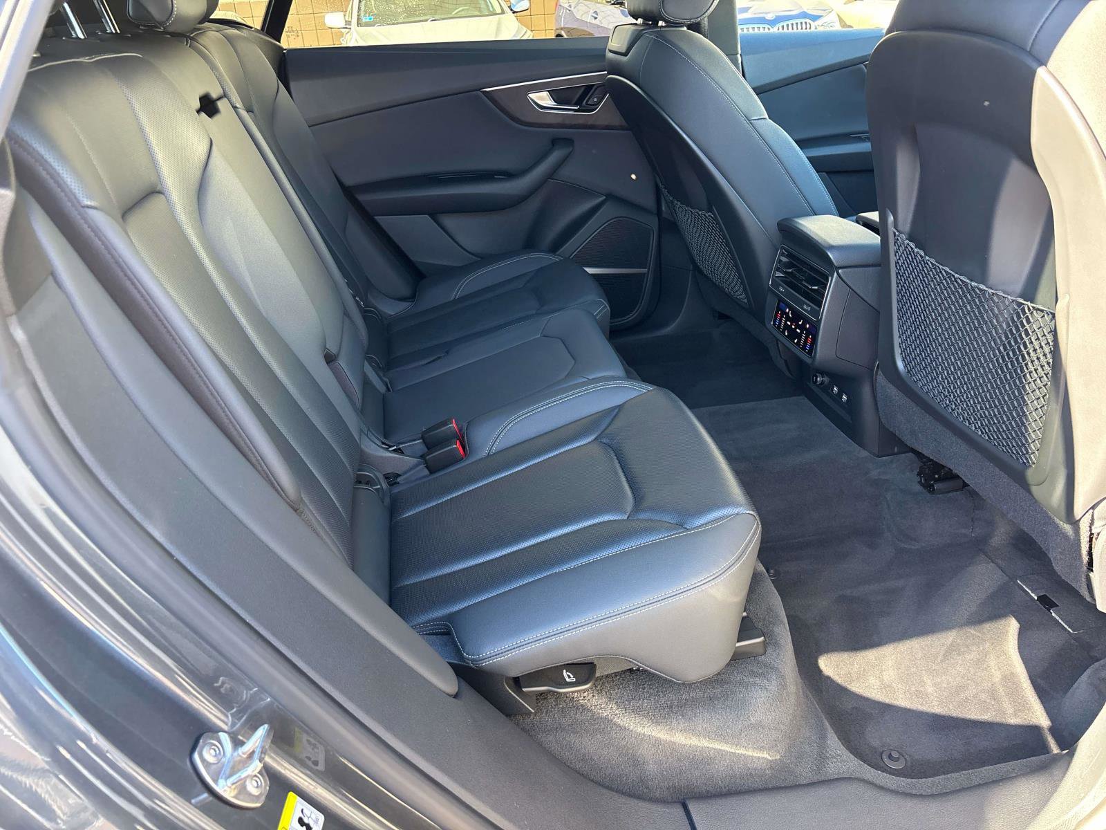 Used 2019 Audi Q8 Premium Plus w/ Premium Plus image 14