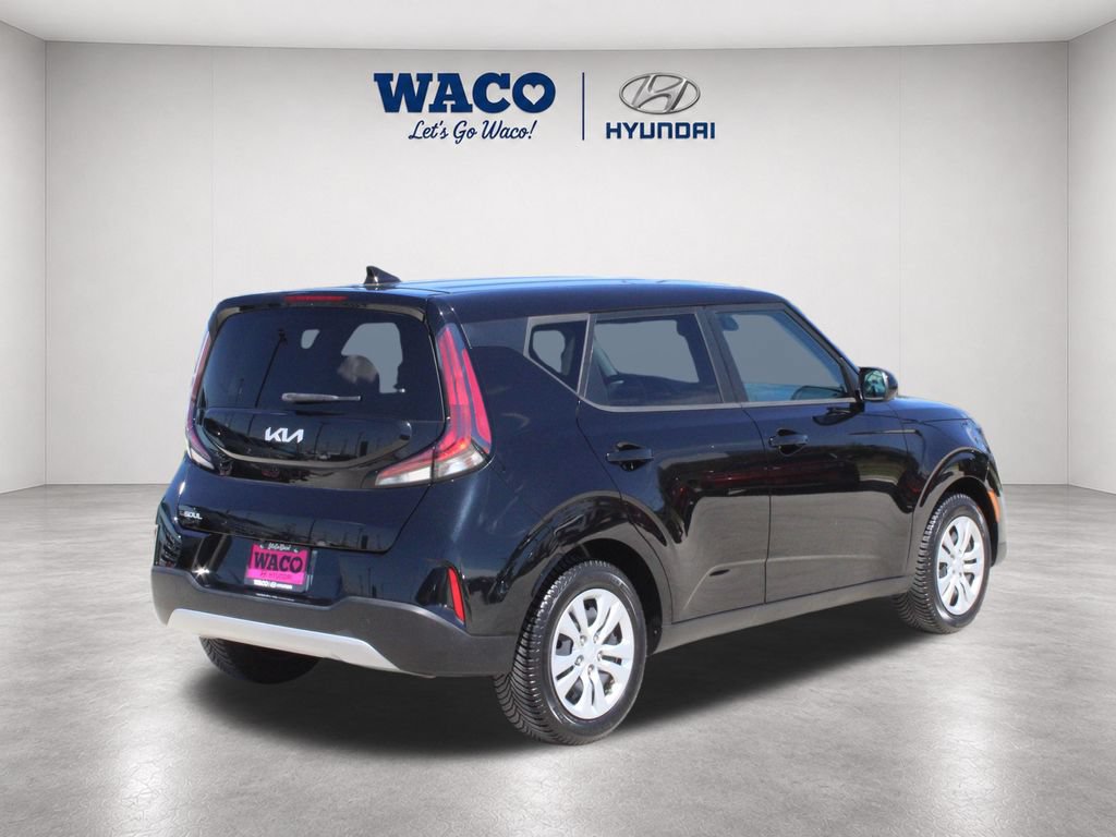 Used 2023 Kia Soul LX FWD image 8