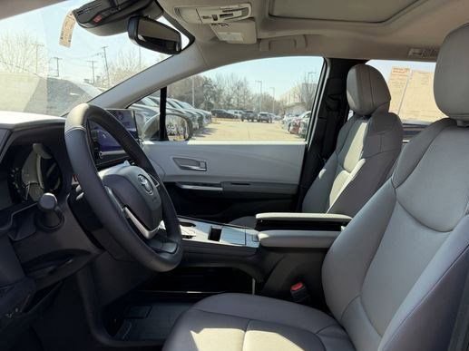 New 2026 Toyota Sienna XLE FWD image 26