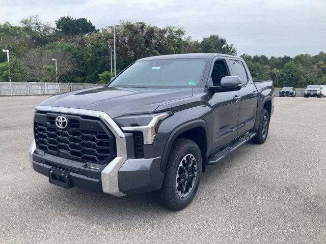 New 2026 Toyota Tundra SR5 image 2