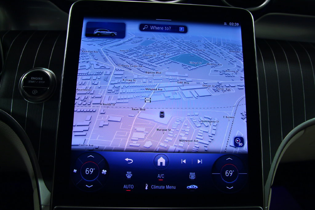 Certified 2025 Mercedes-Benz GLC 300 image 15