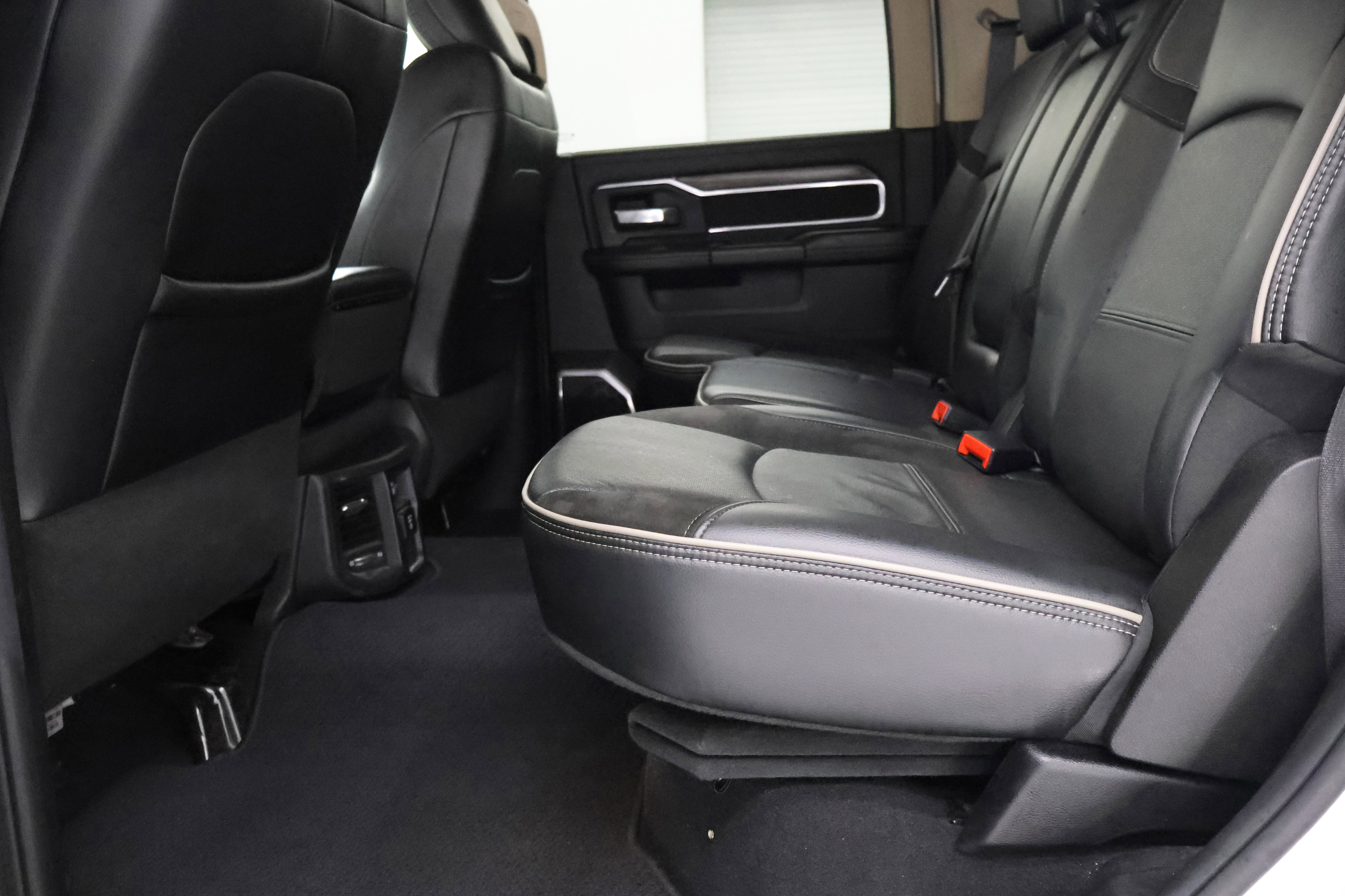 Used 2021 RAM 2500 Laramie image 9