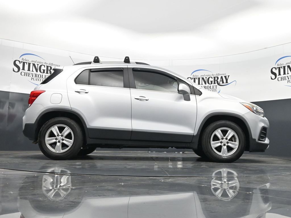 Used 2020 Chevrolet Trax LT image 24