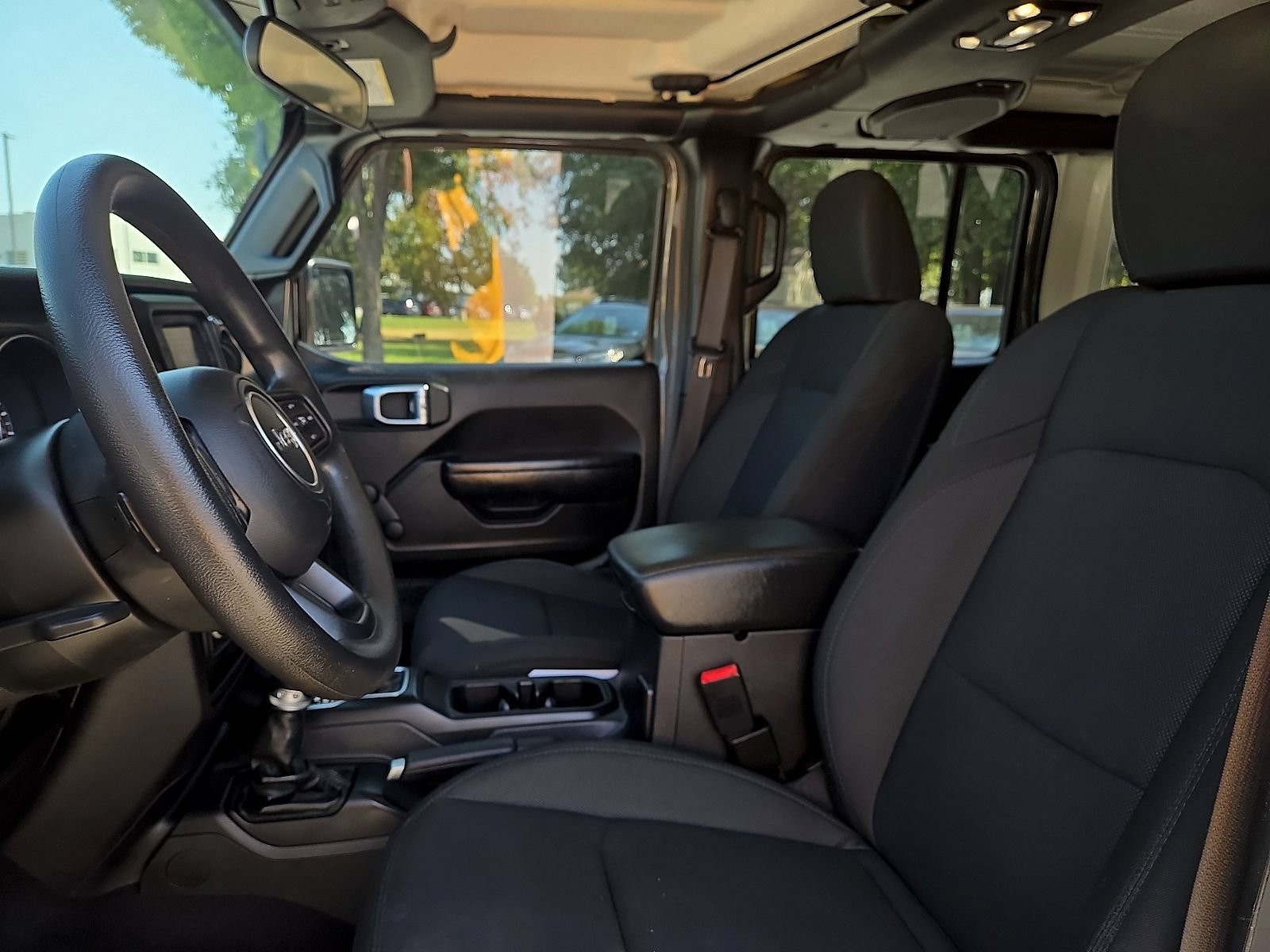 Used 2021 Jeep Wrangler Unlimited Sport AWD/4WD image 13