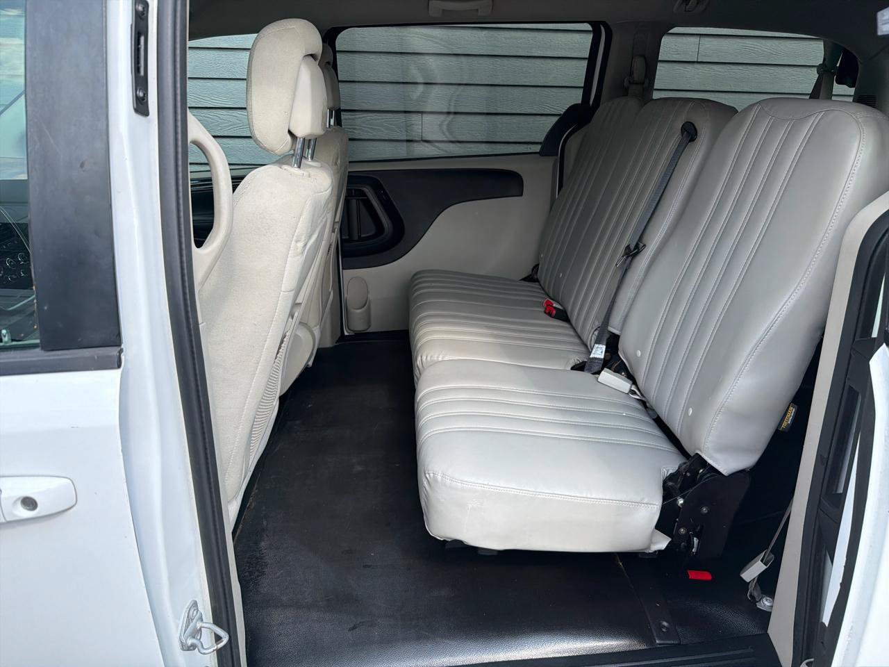 Used 2017 Dodge Grand Caravan SE w/ Power Window Group FWD image 20
