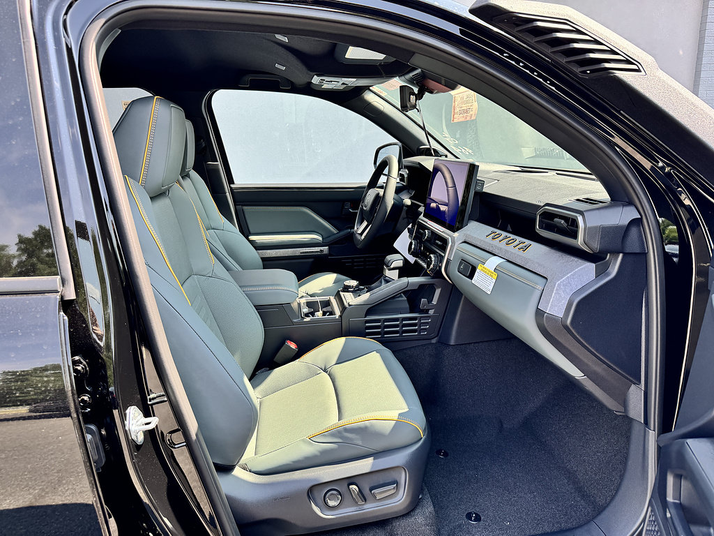 New 2026 Toyota 4Runner Trailhunter AWD/4WD image 12