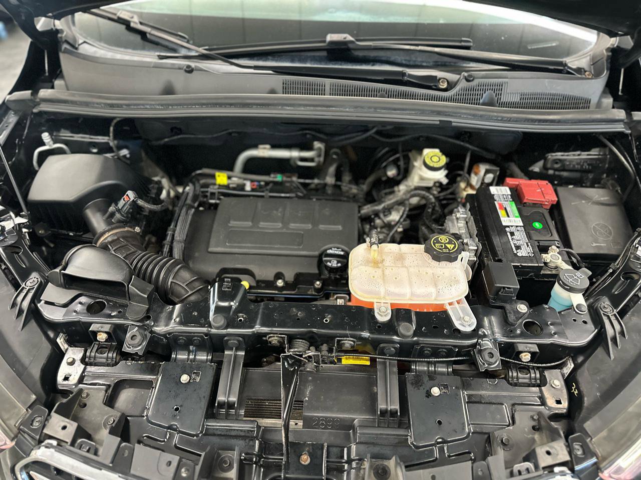 Used 2020 Buick Encore Preferred w/ Safety Package image 25