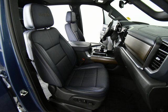 Used 2024 Chevrolet Silverado 1500 High Country w/ Technology Package image 23